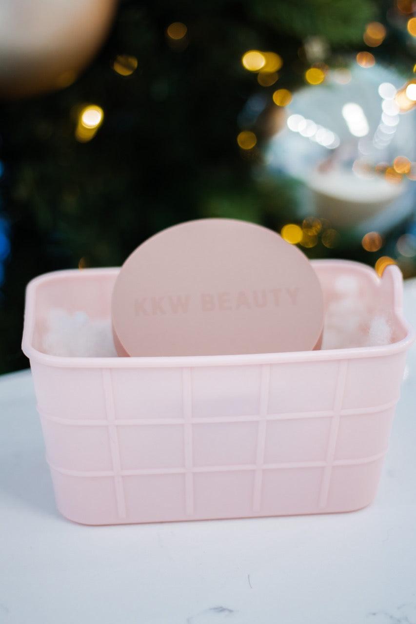 KKW BEAUTY - The new Loose Shimmer Powder for Face & Body